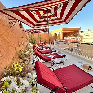 4* رياد رياض شادن